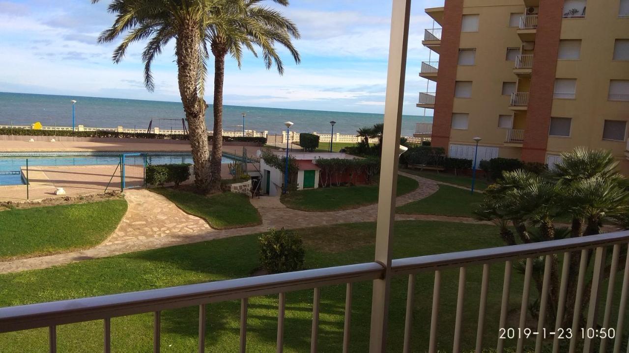 Apartamento Primera Linea De Mar Дения Екстериор снимка