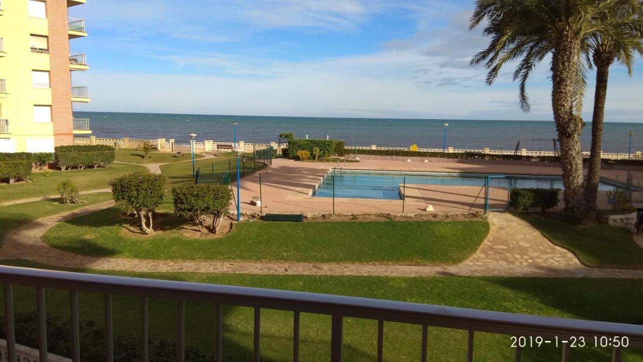 Apartamento Primera Linea De Mar Дения Екстериор снимка