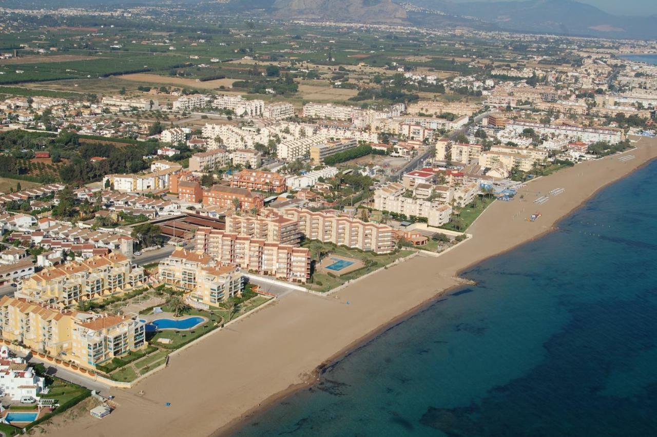 Apartamento Primera Linea De Mar Дения Екстериор снимка